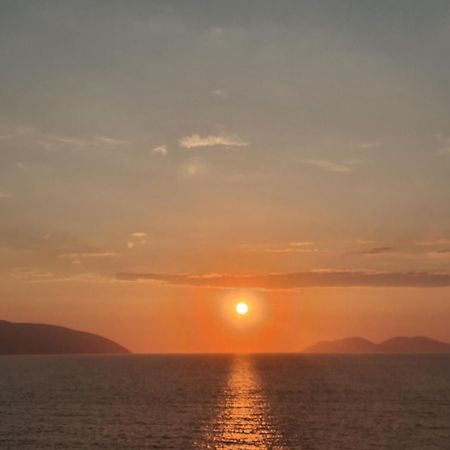 Darla Sea View Apartment วญอเรอ ภายนอก รูปภาพ